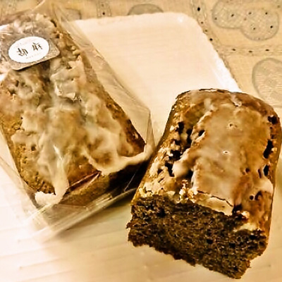 黒胡麻もちもちケーキ