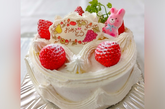 デコレーションケーキ生クリーム