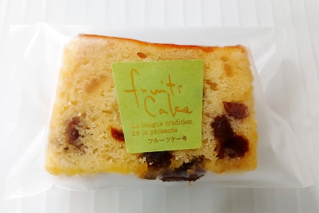 フルーツケーキ